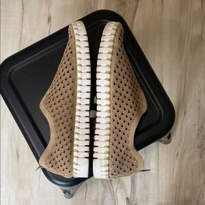 Ilse Jacobsen Tan Flats with Breathable Design EU size 39 US size 9